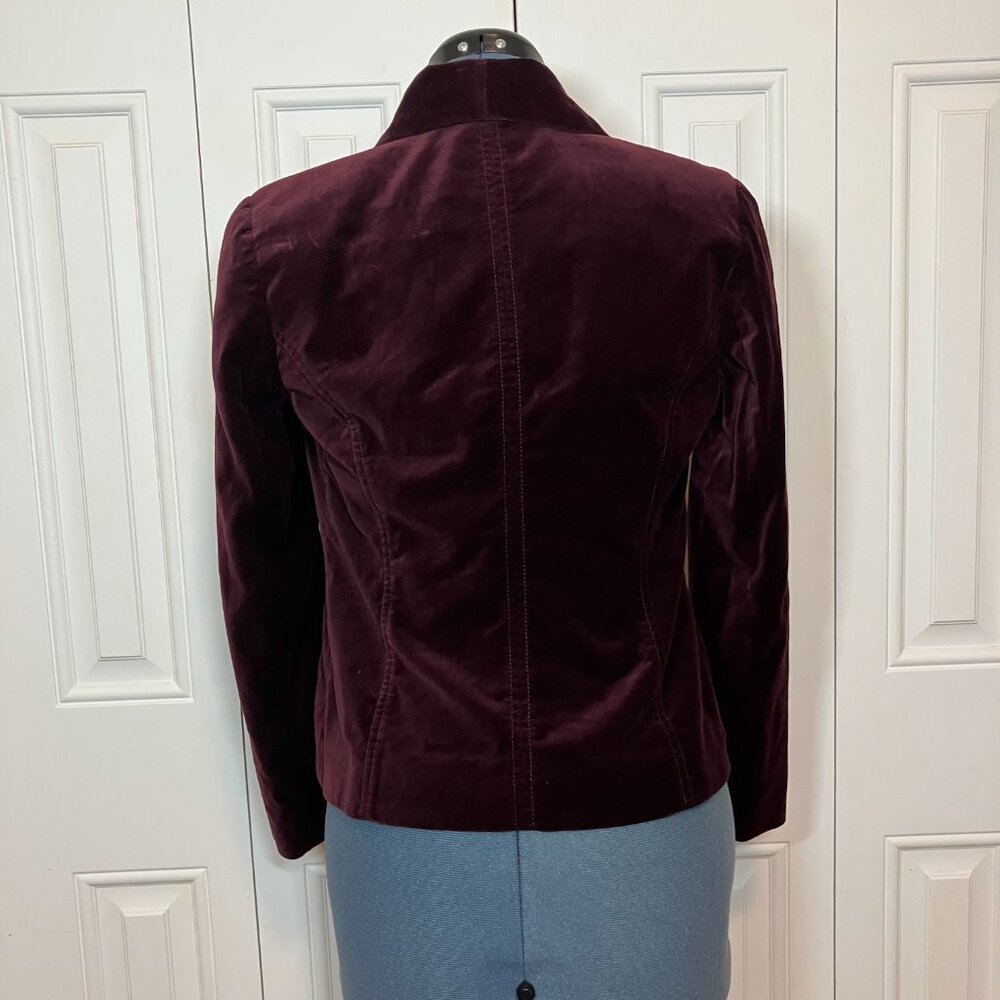 Eddie Bauer Eggplant Velvet Jacket with Satin Ribbon Tie Front Size 2P - Picture 5 of 5